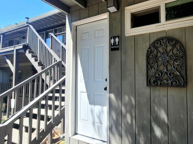 3571 Sudbury Rd, Cameron Park, CA 95682