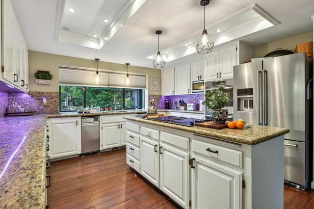 3571 Sudbury Rd, Cameron Park, CA 95682