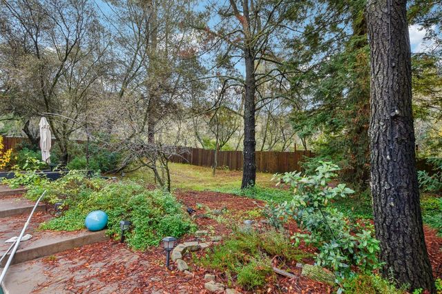 3571 Sudbury Rd, Cameron Park, CA 95682