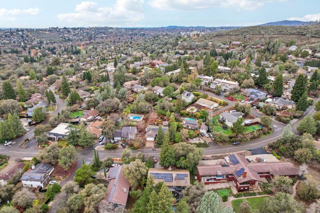 3571 Sudbury Rd, Cameron Park, CA 95682