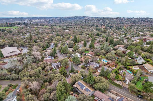 3571 Sudbury Rd, Cameron Park, CA 95682