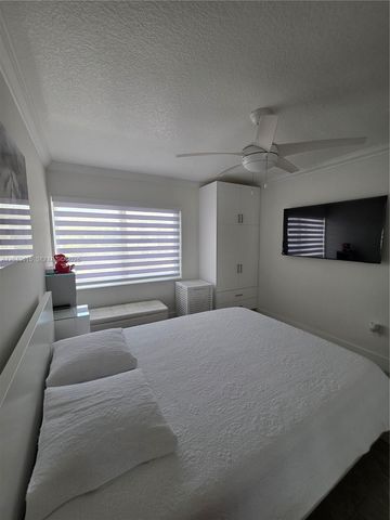4670 W 13th Lane 206, Hialeah, FL 33012