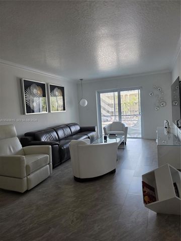 4670 W 13th Lane 206, Hialeah, FL 33012