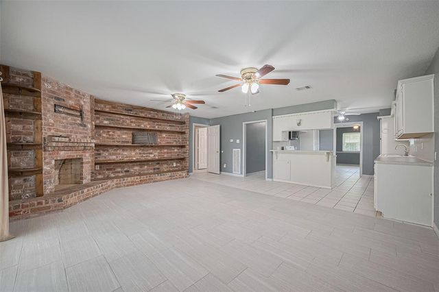 9711 Mackworth Drive, Stafford, TX 77477
