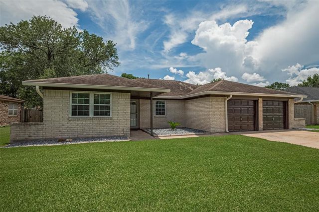 9711 Mackworth Drive, Stafford, TX 77477