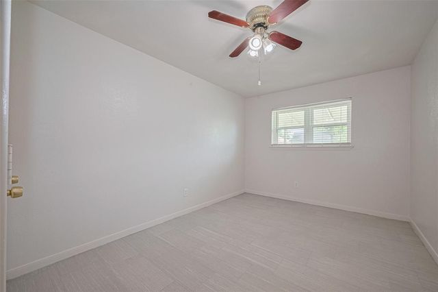 9711 Mackworth Drive, Stafford, TX 77477