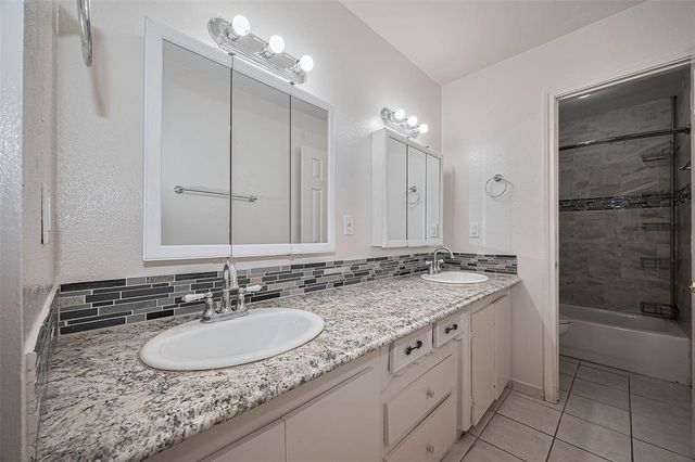 9711 Mackworth Drive, Stafford, TX 77477