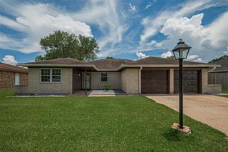 9711 Mackworth Drive, Stafford, TX 77477