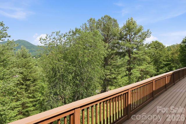 409 Tall Timbers Lane, Waynesville, NC 28785