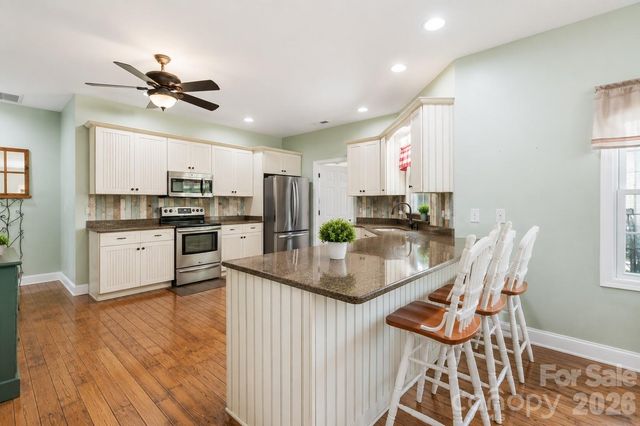 409 Tall Timbers Lane, Waynesville, NC 28785