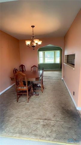812 Loch Haven, Maumee, OH 43537
