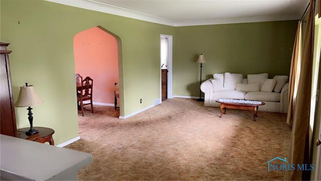 812 Loch Haven, Maumee, OH 43537