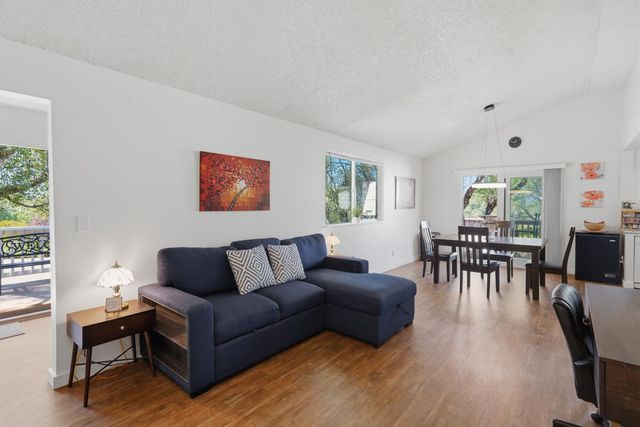 14419 Sun Forest Dr, Penn Valley, CA 95946