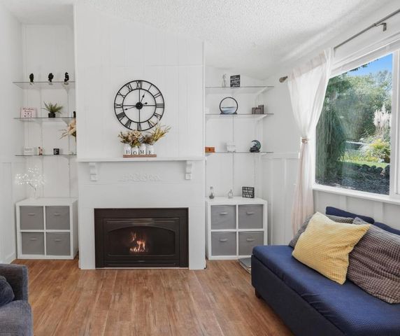 14419 Sun Forest Dr, Penn Valley, CA 95946