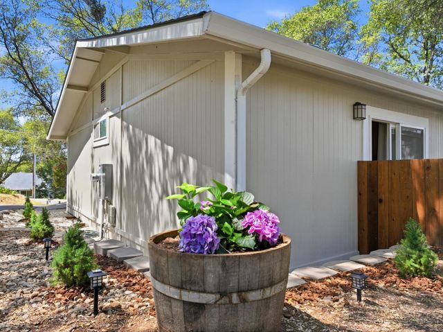 14419 Sun Forest Dr, Penn Valley, CA 95946
