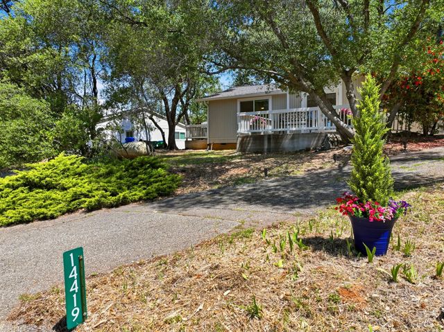 14419 Sun Forest Dr, Penn Valley, CA 95946