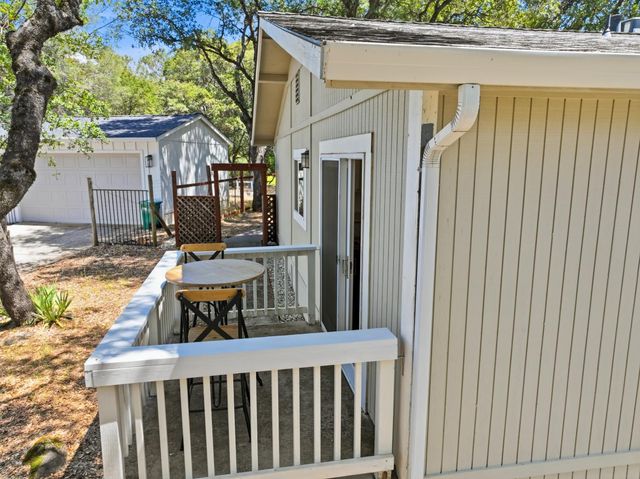 14419 Sun Forest Dr, Penn Valley, CA 95946