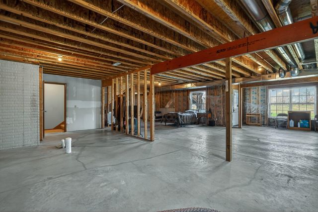 165 Brown Swiss Drive, Billings, MO 65610