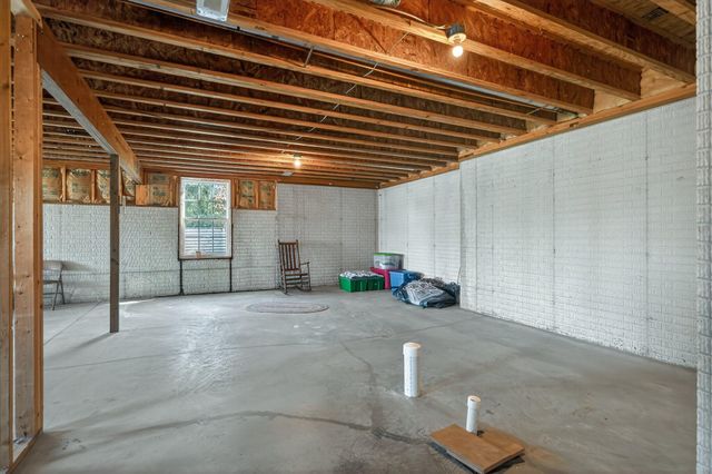 165 Brown Swiss Drive, Billings, MO 65610