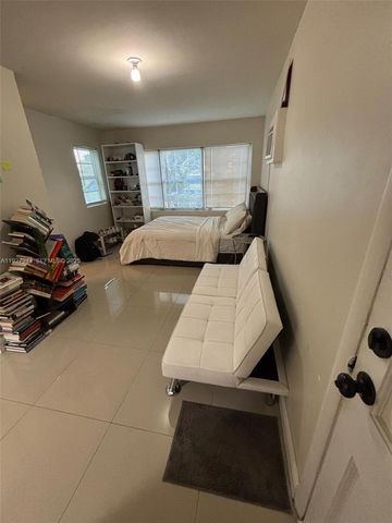 1815 NE 175th St 0, North Miami Beach, FL 33162