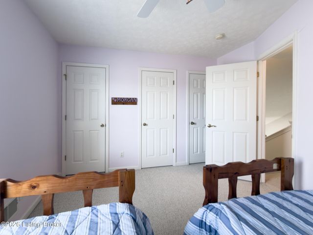 8104 Hudson Ln, Louisville, KY 40291
