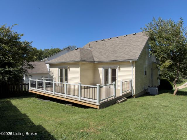 8104 Hudson Ln, Louisville, KY 40291