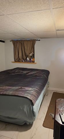 34 Hatch St, Haverhill, MA 01832