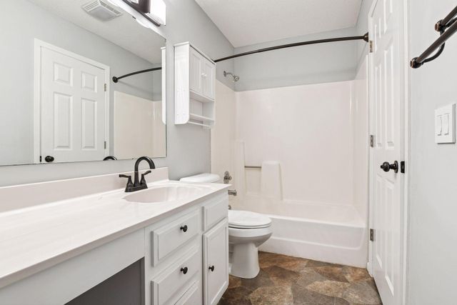 11339 Vessey Circle, Bloomington, MN 55437