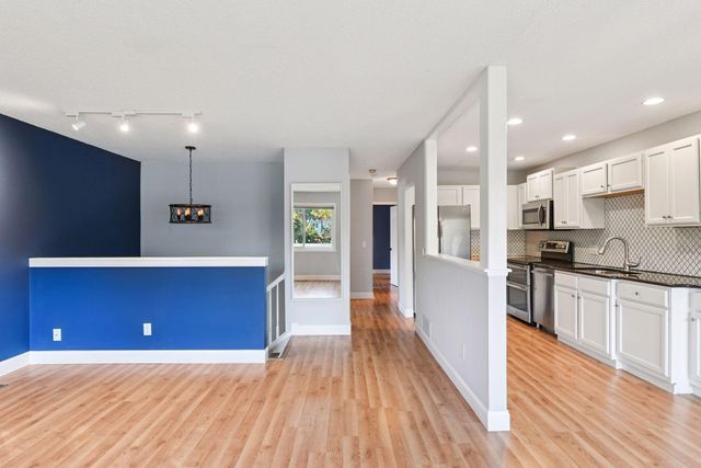 11339 Vessey Circle, Bloomington, MN 55437