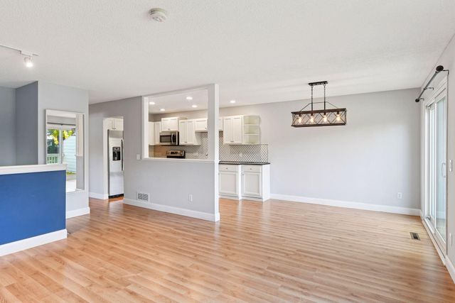 11339 Vessey Circle, Bloomington, MN 55437