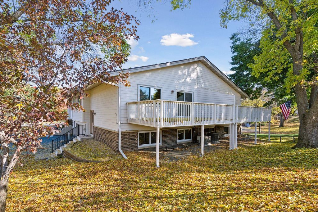 11339 Vessey Circle, Bloomington, MN 55437