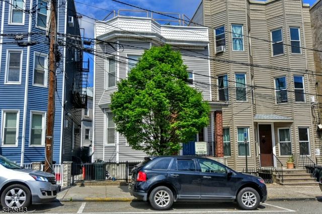 557 Hudson Ave, Weehawken Twp., NJ 07086