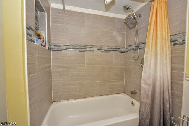 557 Hudson Ave, Weehawken Twp., NJ 07086