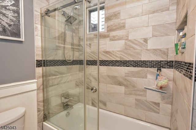 557 Hudson Ave, Weehawken Twp., NJ 07086