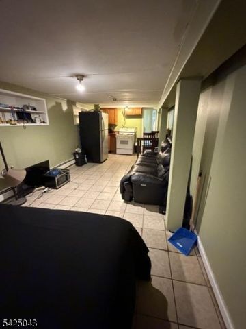 557 Hudson Ave, Weehawken Twp., NJ 07086