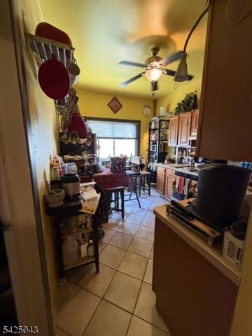 557 Hudson Ave, Weehawken Twp., NJ 07086