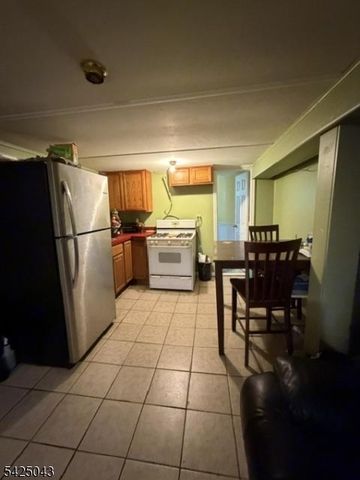 557 Hudson Ave, Weehawken Twp., NJ 07086