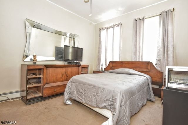 557 Hudson Ave, Weehawken Twp., NJ 07086