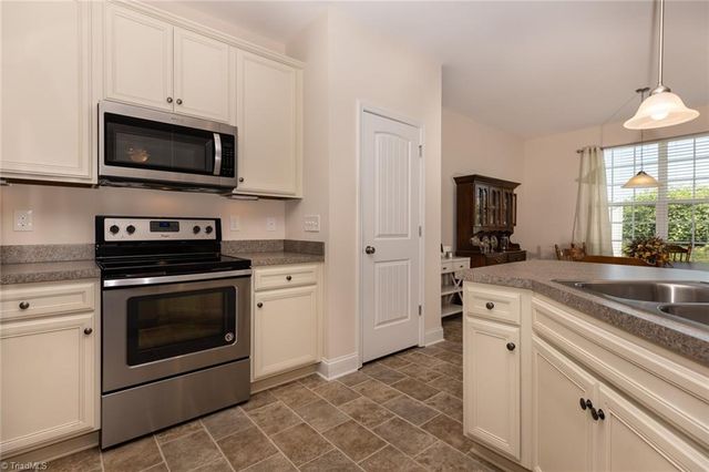 151 Maryland Drive, Thomasville, NC 27360