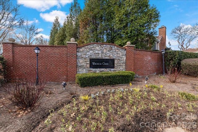 8368 Windsor Ridge Drive, Charlotte, NC 28277