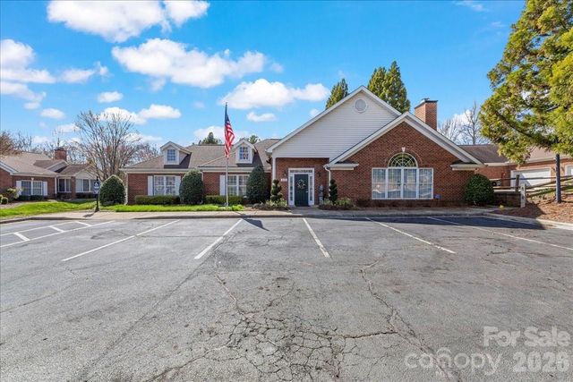 8368 Windsor Ridge Drive, Charlotte, NC 28277