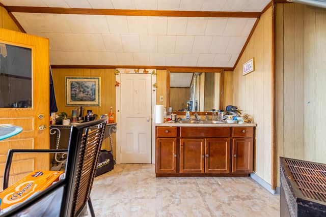 5633 W 64th Place, Chicago, IL 60638