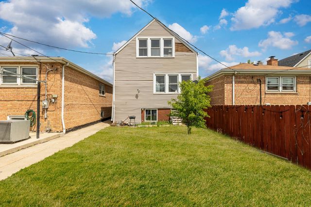 5633 W 64th Place, Chicago, IL 60638