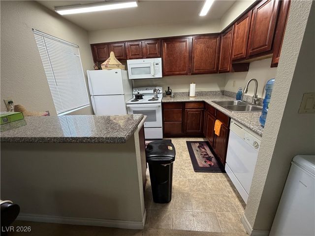 5240 Indian River Drive 274, Las Vegas, NV 89103
