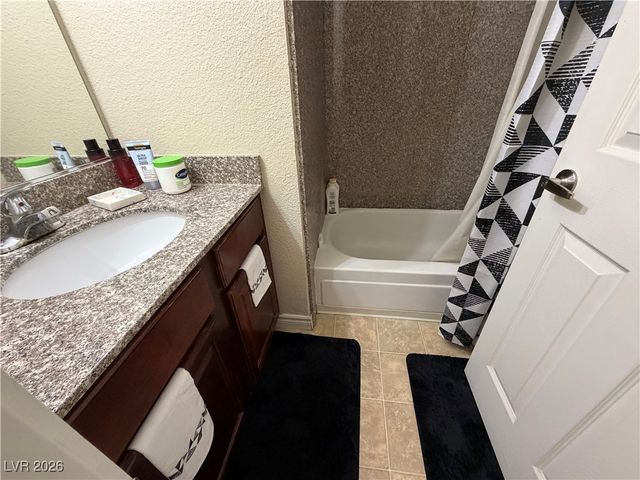 5240 Indian River Drive 274, Las Vegas, NV 89103