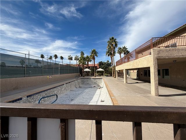 5240 Indian River Drive 274, Las Vegas, NV 89103
