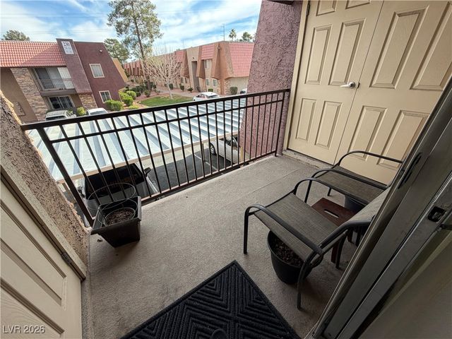 5240 Indian River Drive 274, Las Vegas, NV 89103