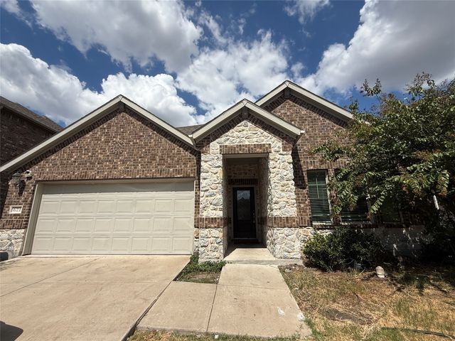 621 Fletcher Drive, Fate, TX 75087