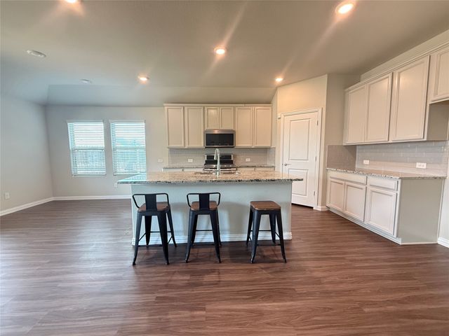 621 Fletcher Drive, Fate, TX 75087