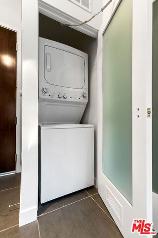 939 S Broadway 308, Los Angeles, CA 90015